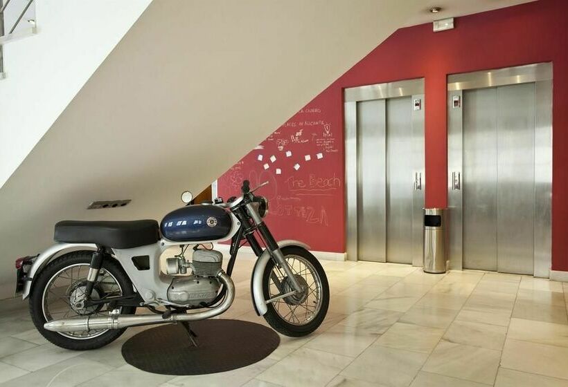 فندق Tryp Ciudad de Alicante أليكانتي