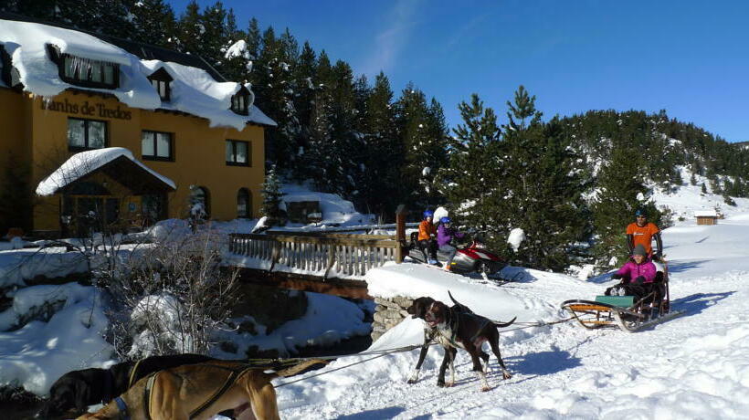 Hotel Banhs de Tredos Salardu