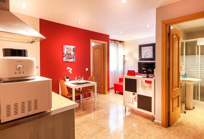 Apartamentos El Cenachero Málaga