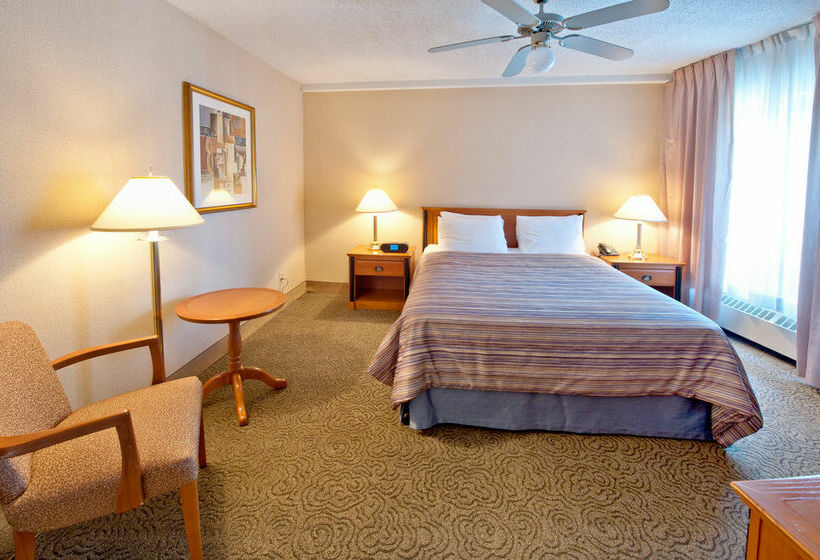 בית מלון כפרי Four Points by Sheraton Montreal Centre Ville מונטריאול