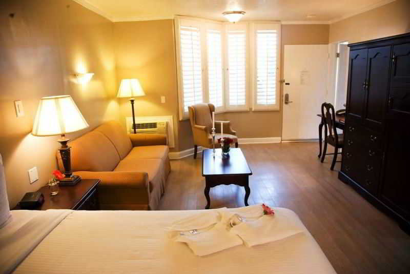 Hotel Carousel Inn & Suites Anaheim