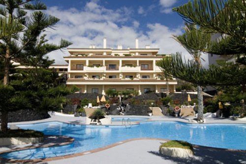 Swimming pool H10 Costa Salinas Playa de los Cancajos