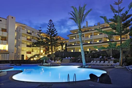 Swimming pool H10 Costa Salinas Playa de los Cancajos