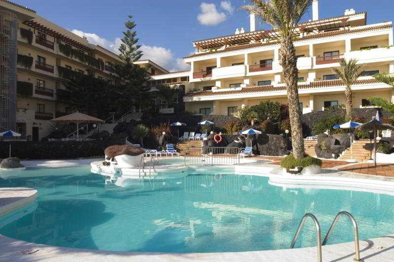 Swimming pool H10 Costa Salinas Playa de los Cancajos