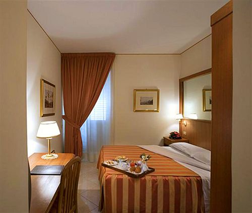Hotel San Giorgio Naples