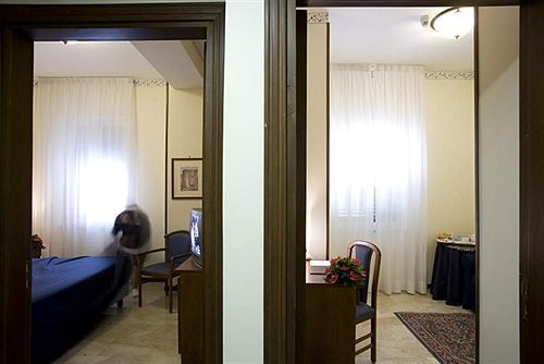 Hotel San Giorgio Naples