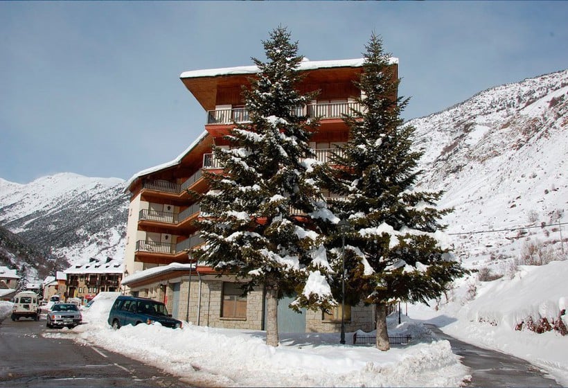 Aussenbereich Apartamentos Espot 1300