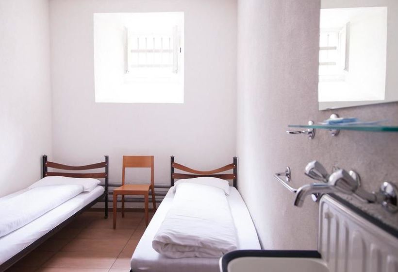 Jailhotel Lowengraben Lucerna