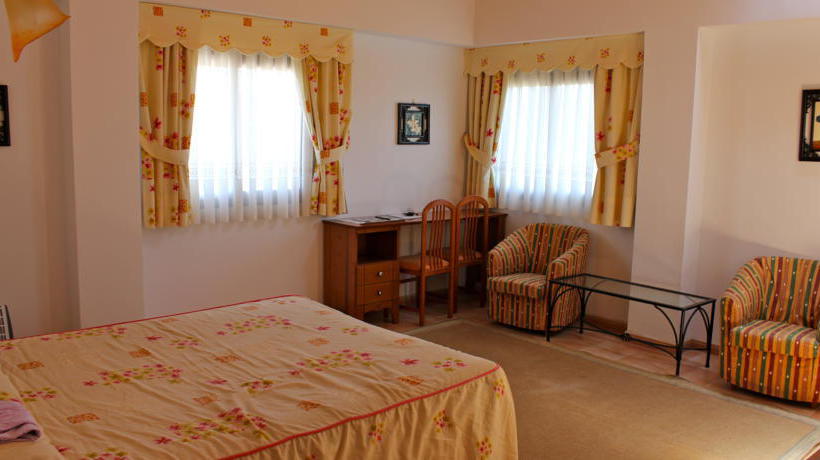 Hotel Conde De Badaran