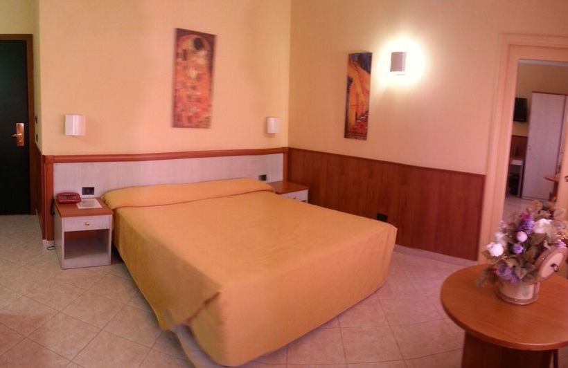 Hotel Laurence Rome