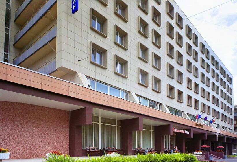 Hotel Polustrovo Saint Petersburg