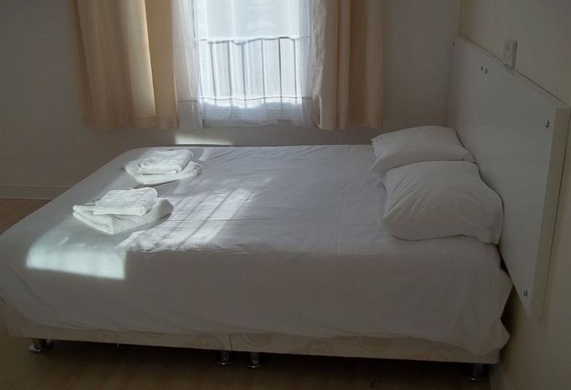 Central Park Hotel لندن