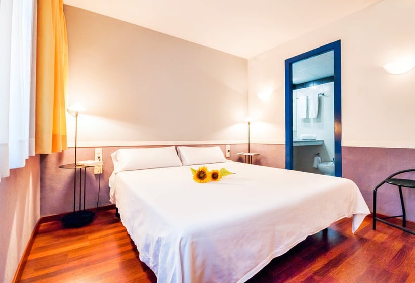 Apartamentos Descartes Barcelona