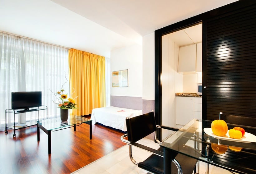 Apartamentos Descartes Barcelona