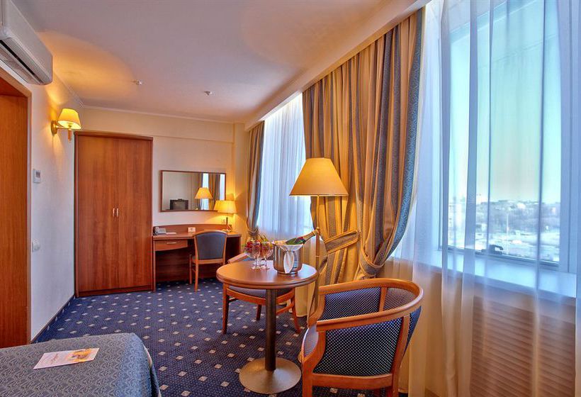 Hotel Aeropolis Moscú