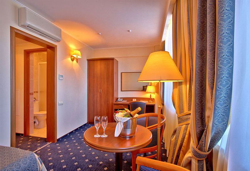 Hotel Aeropolis Moscú