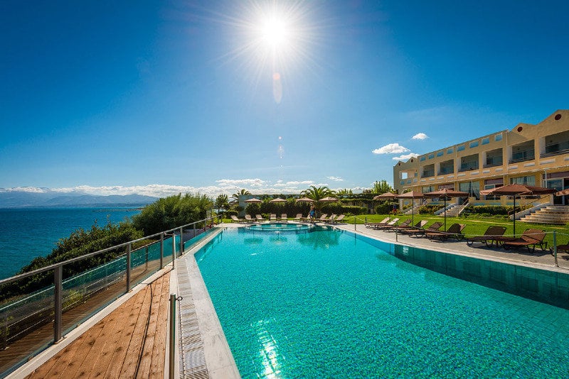 Niforeika Beach Hotel & Bungalows Kato Achaia
