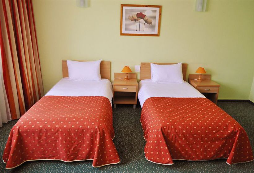 Hotel Wilanow Warszawa by DeSilva Warsaw