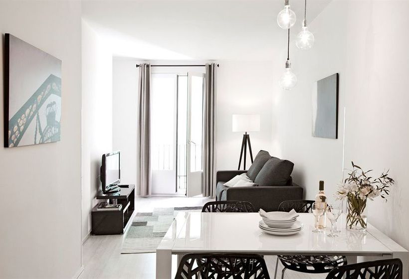 AinB Gothic Cathedral Apartments Barcelona