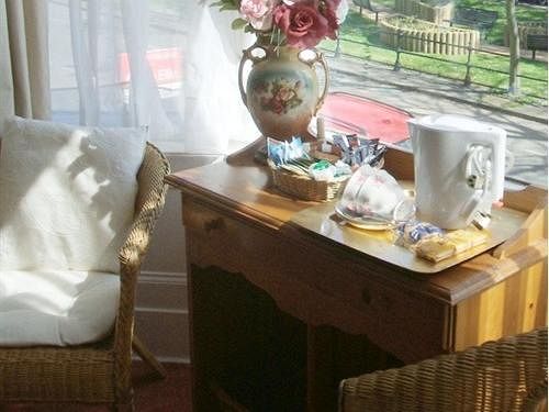 Hotel Airedale Guest House Scarborough