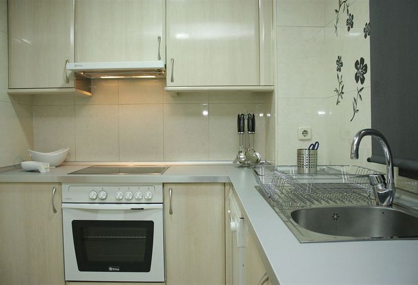 Apartamentos WooTravelling Plaza de Oriente Homtels Madrid