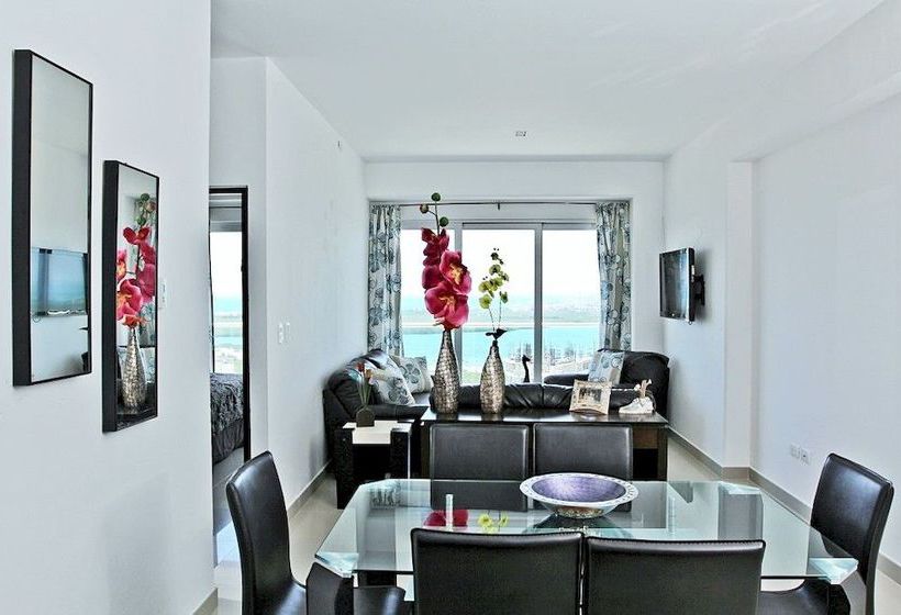 Barcelona Tower Suites Cancun