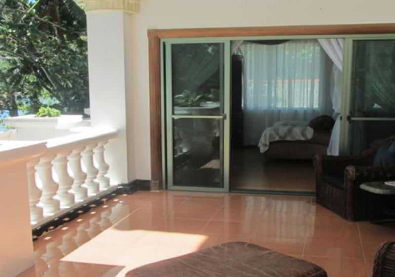 Hotel Gracey Dive Resort And Restaurant Dumaguete