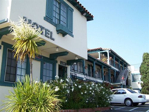 Hotel Fiesta Inn And Suites Santa Barbara