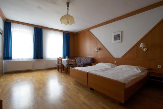 Pension Goldenes Dachl Gasthof Linz