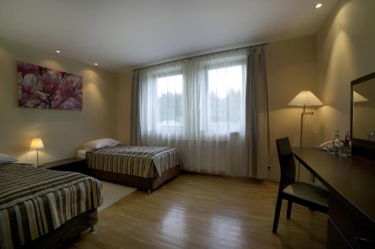 Neohotel Airport Rzaska