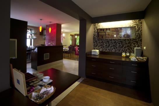 Neohotel Airport Rzaska