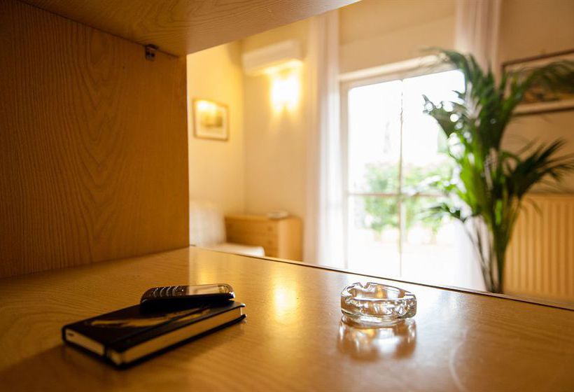 Residence Roma La Genziana Rome