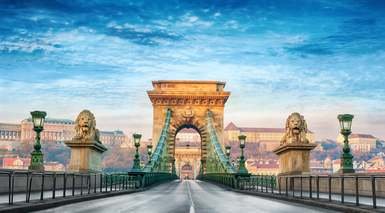 Budapest - Puente de Diciembre Budapest - Puente de Diciembre
