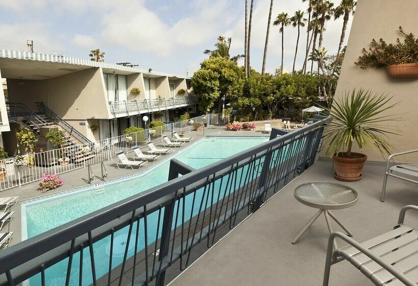 Travelodge Hotel at LAX Airport Los Angeles