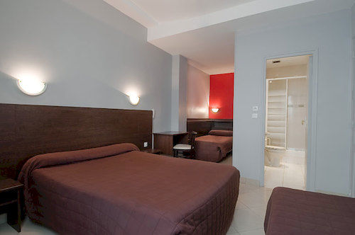 Hotel Saint-Quentin Paris