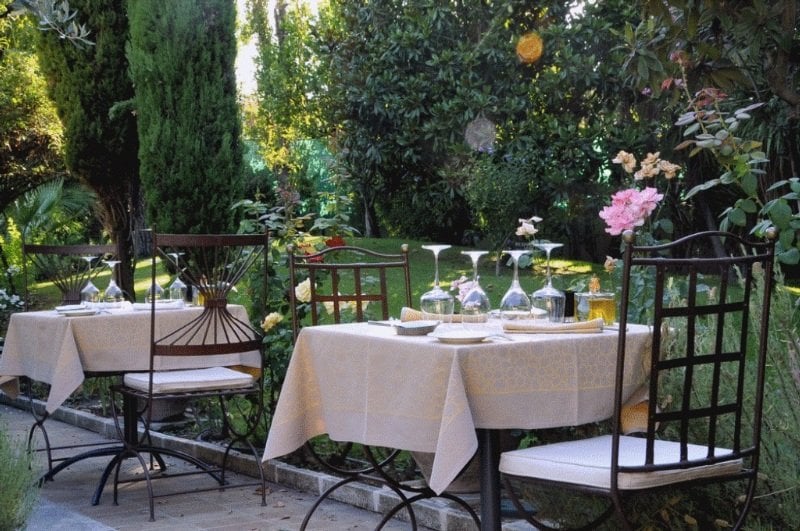 Hotel Les Agassins Le Pontet