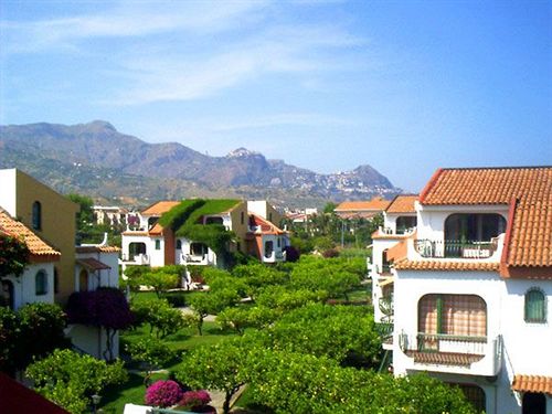 Hotel Holiday Club Naxos Giardini Naxos