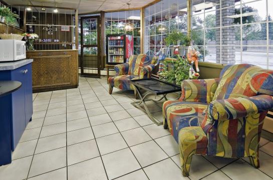 Hotel Canada's Best Value Inn Calgary