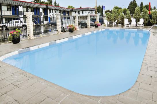 Hotel Canada's Best Value Inn Calgary