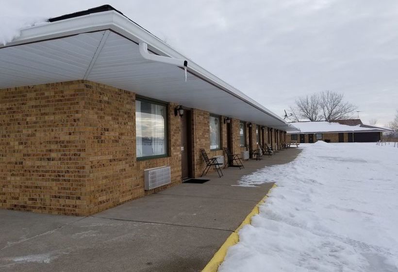 Отель Meadowlark Motor Inn Bridgeport