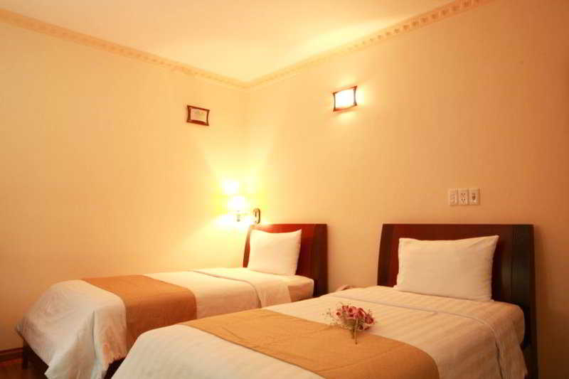 Trendy Hotel Дананг
