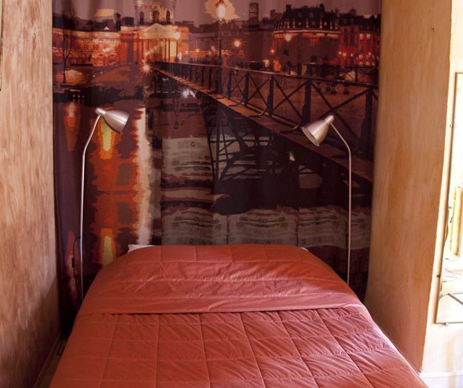 Paris deals flight and hotel