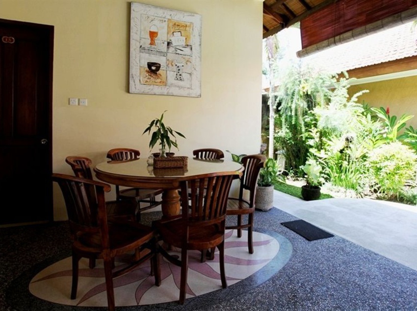Putri Bali Villa Seminyak