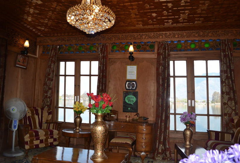 Hotel Peacock Houseboats Srinagar